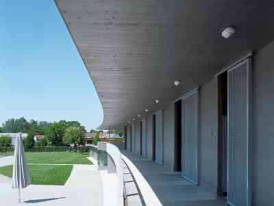 <p>© RUNSER / PRANTL architekten, Weinlandbad, 2130 Mistelbach, Niederösterreich, Österreich, 2009, Freibad, Fotograf Rupert Steiner</p> <p>© RUNSER / PRANTL architekten, Weinlandbad, 2130 Mistelbach, Niederösterreich, Österreich, 2009, Freibad, Fotograf Rupert Steiner</p>