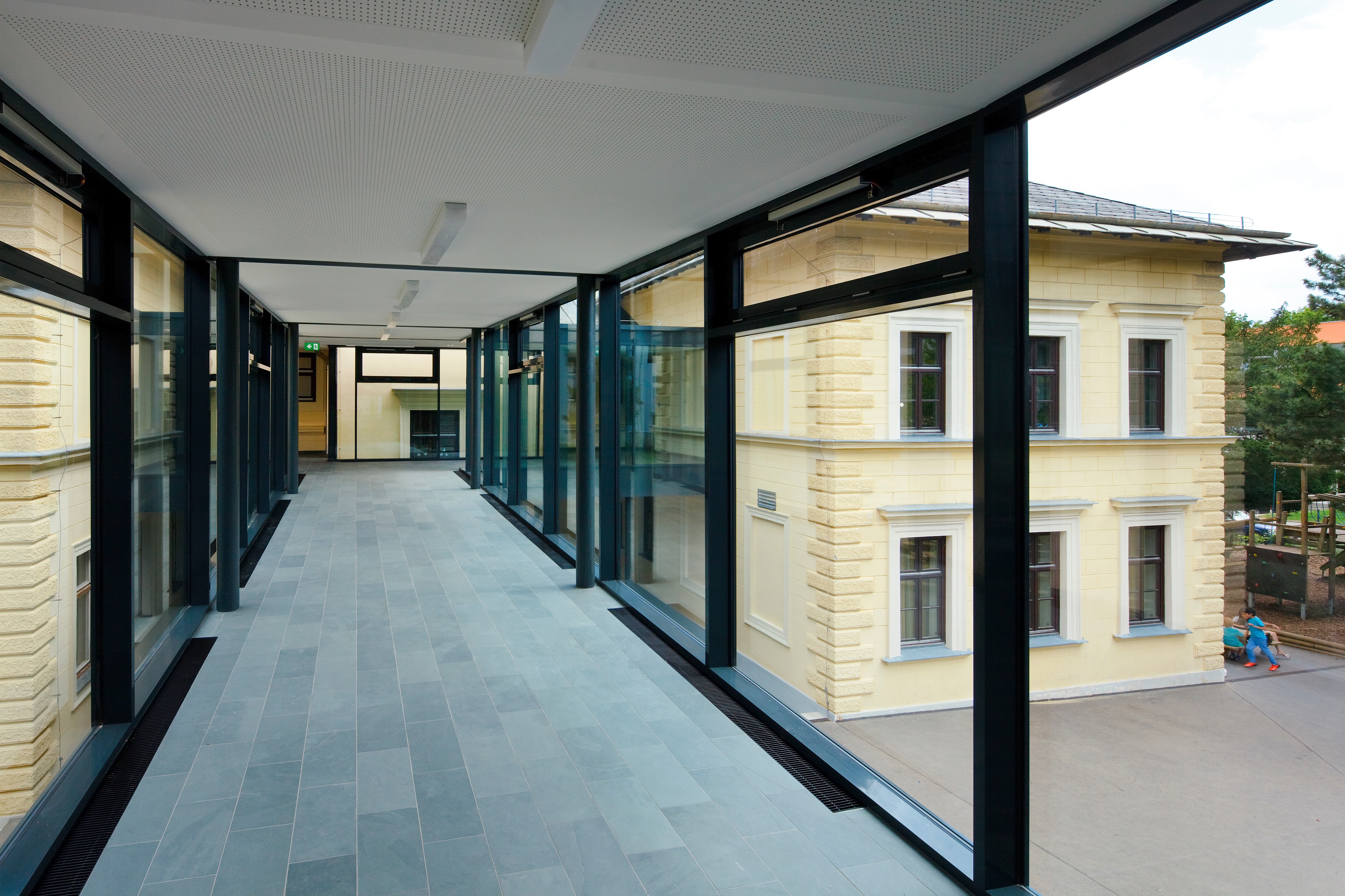 <p>© RUNSER / PRANTL architekten, Volksschule Mannagettagasse, 1190 Wien, Österreich, 2013, Schule, Fotograf Rupert Steiner</p>